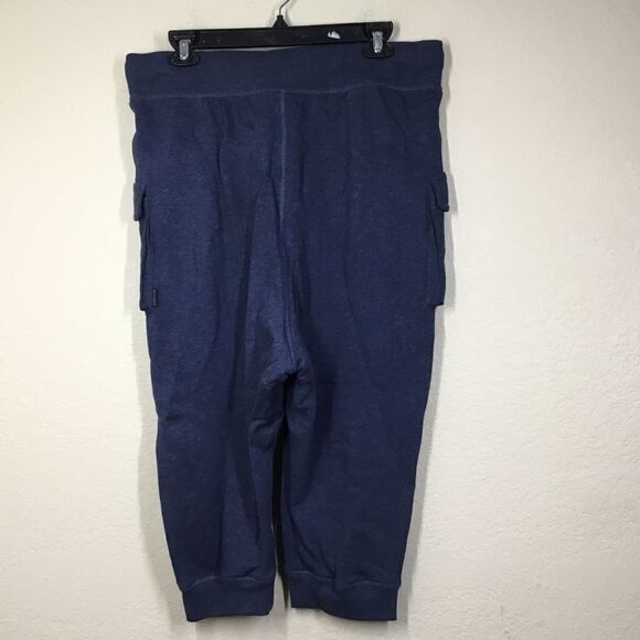 2(X)IST Cropped Cargo Pants (E15) - Picture 2 of 3